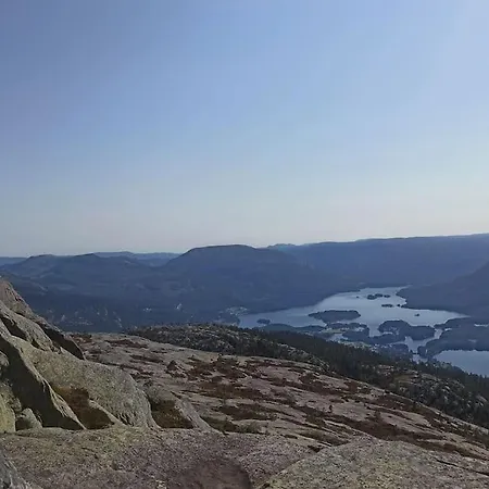 Dom wakacyjny In Mit Sauna, Fusslaeufig Zum Zentrum Vrådal