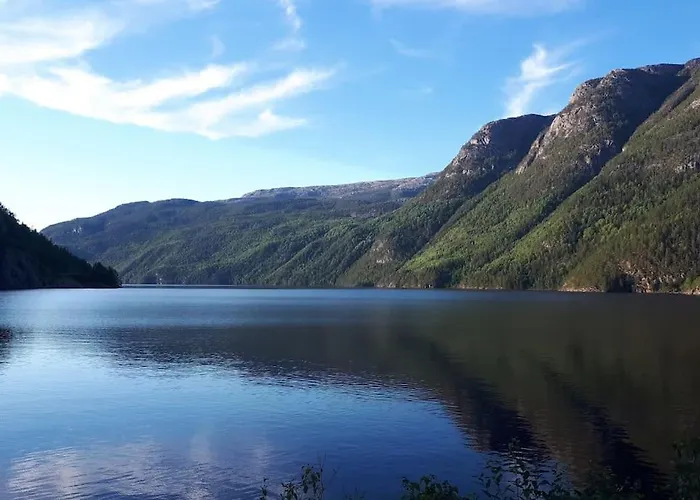 In Mit Sauna, Fusslaeufig Zum Zentrum Vrådal