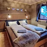 In Mit Sauna, Fusslaeufig Zum Zentrum *